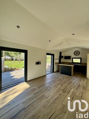 Maison - 80 m² - 3 pièces