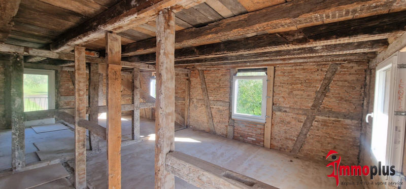 Maison - 210 m² - 5 pièces