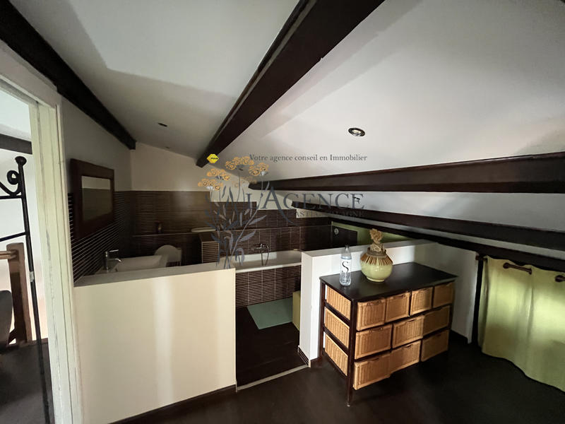 Villa - 190 m² - 6 pièces