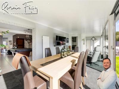 Pavillon - 173 m² - 7 pièces