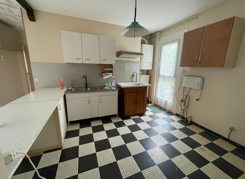 Maison - 94 m² - 5 pièces