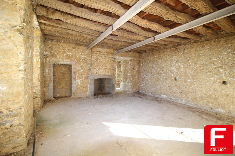 Immeuble - 2 600 m² - 15 pièces