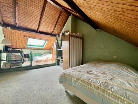 Maison - 148 m² - 9 pièces