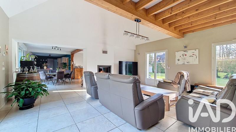 Maison - 210 m² - 7 pièces