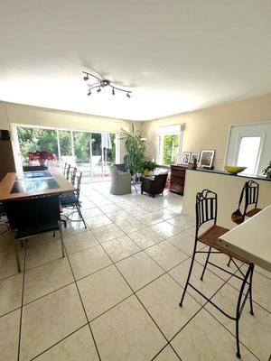 Maison - 136 m² - 5 pièces