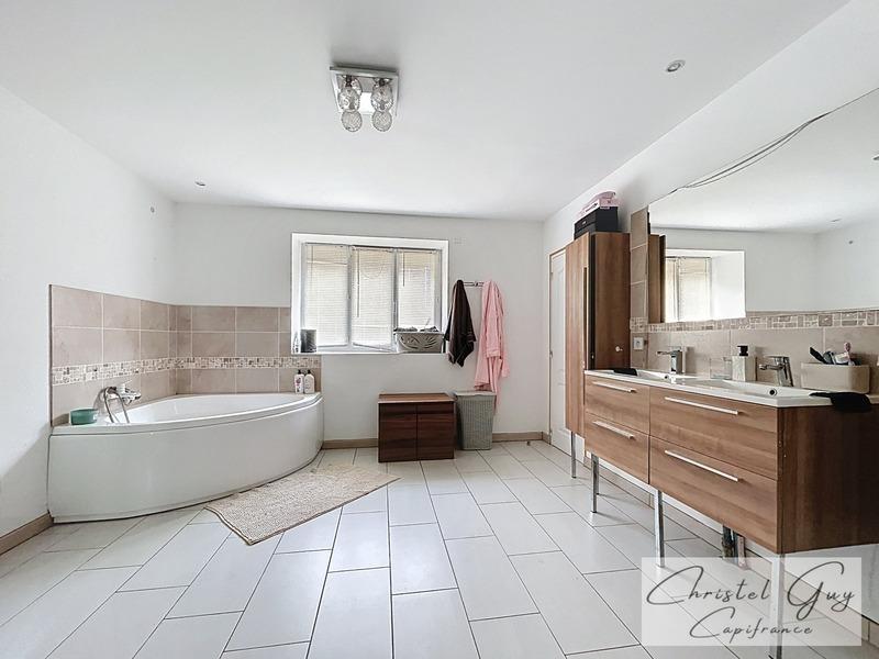 Maison de campagne - 179 m² - 6 pièces