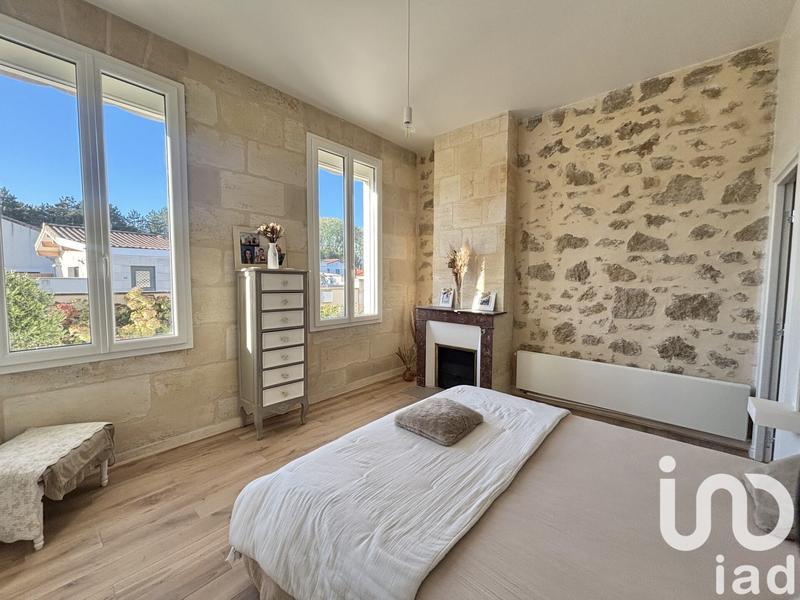 Maison - 212 m² - 5 pièces