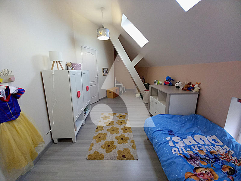 Maison - 163 m² - 8 pièces