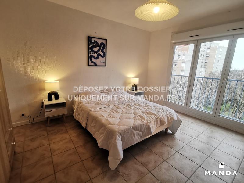 Chambre - 10 m² - 4 pièces
