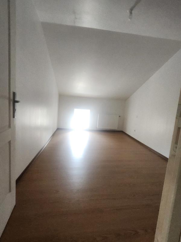 Maison - 320 m² - 10 pièces