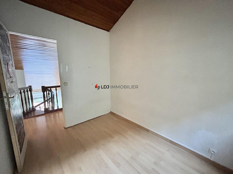 Appartement - 93 m² - 3 pièces