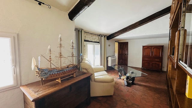 Maison - 180 m² - 9 pièces