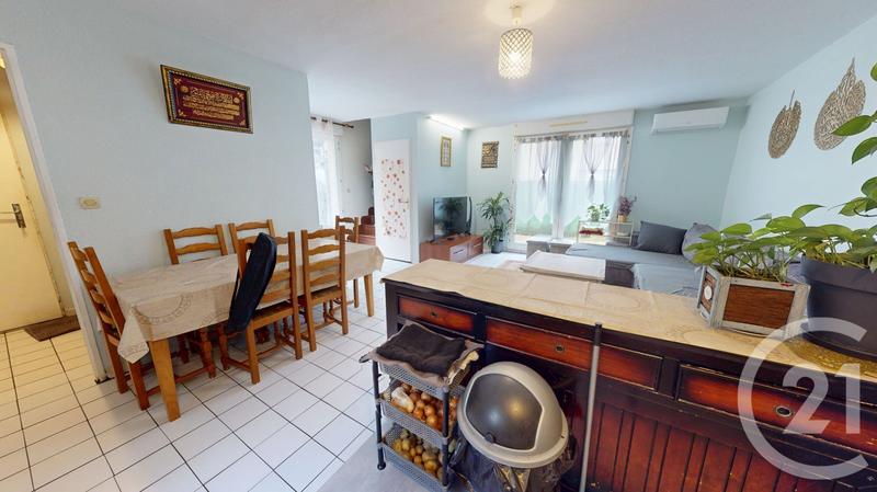 Maison - 76 m² - 4 pièces