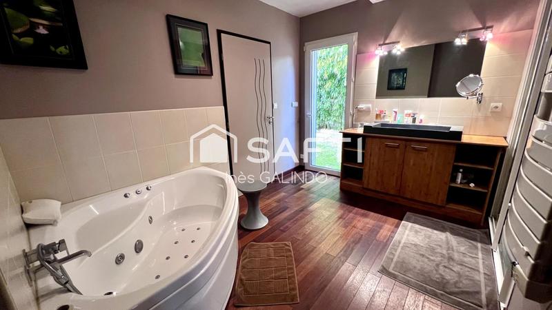 Maison - 192 m² - 5 pièces