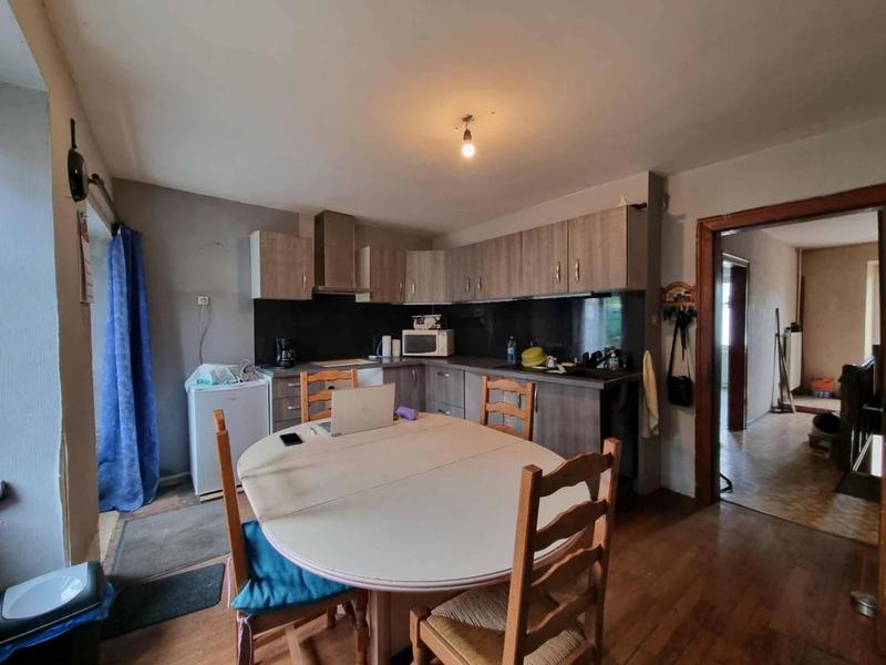 Maison - 198 m² - 10 pièces