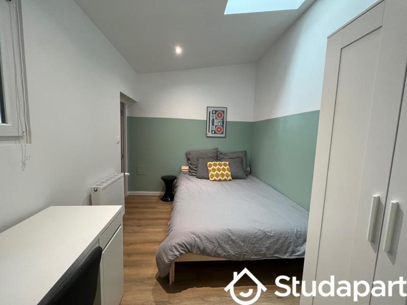 Chambre - 11 m² - 1 pièce