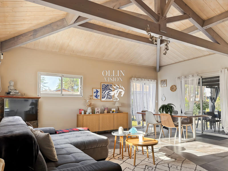 Villa - 168 m² - 8 pièces