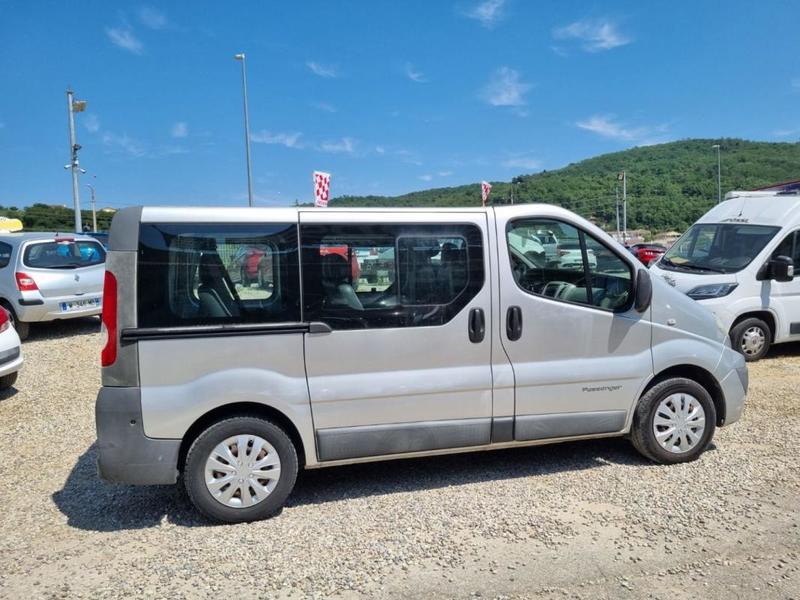 Renault Trafic II L1h1 Combi 9 Places 2.0 Dci 115 Clim