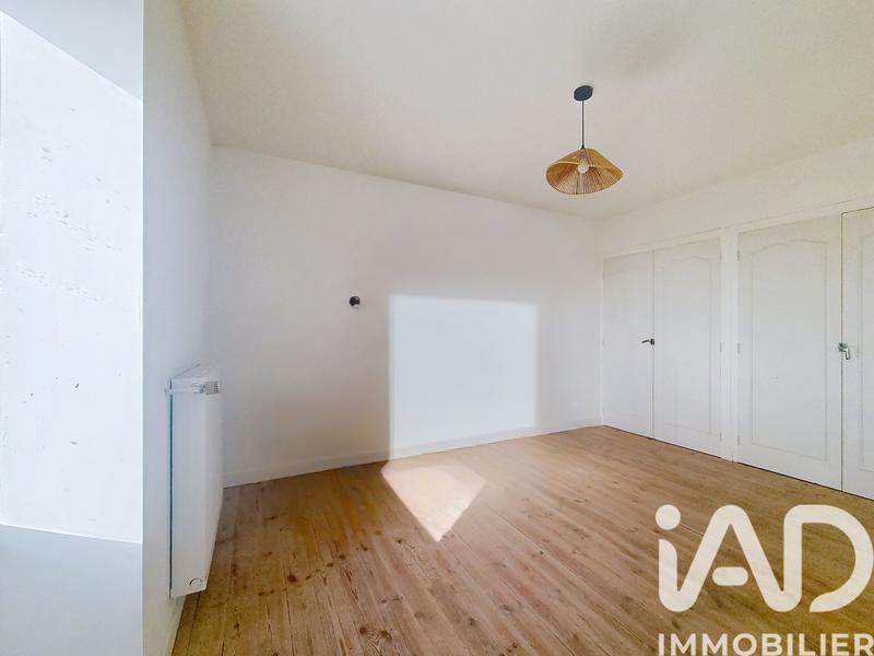 Maison - 182 m² - 9 pièces