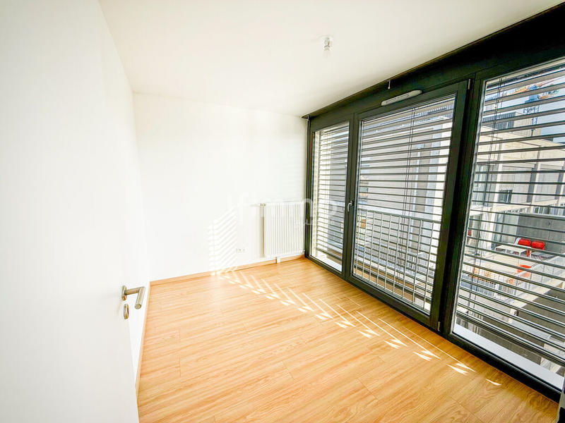 Loft - 121 m² - 5 pièces