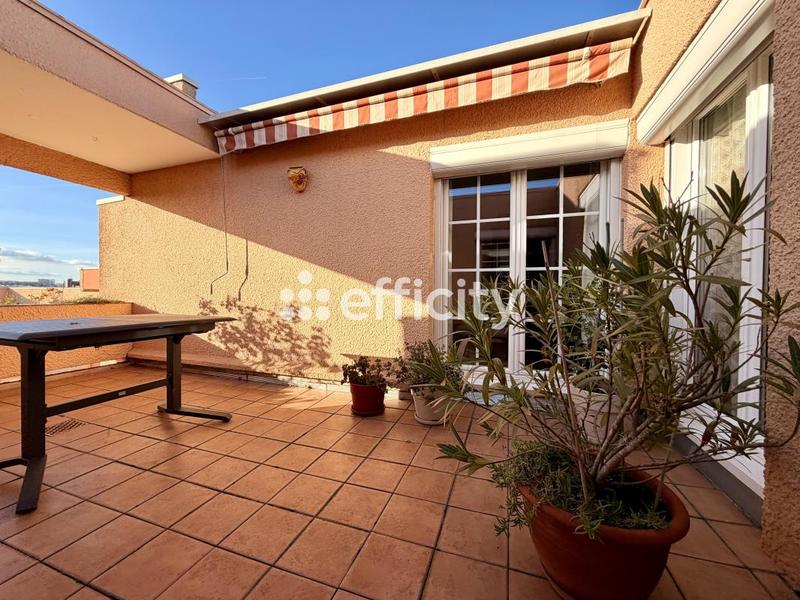 Appartement - 100 m² - 3 pièces