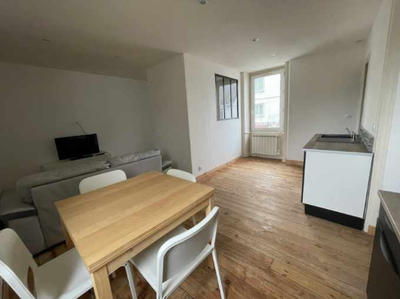 Immeuble - 220 m² - 10 pièces