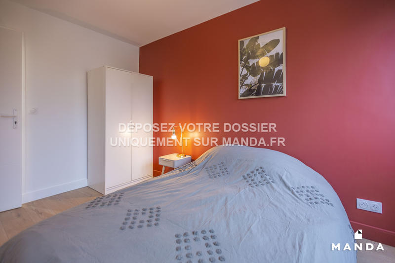 Chambre - 10 m² - 5 pièces