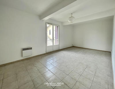 Maison - 104 m² - 3 pièces