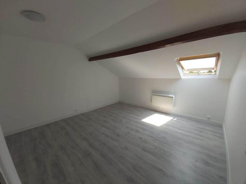 Maison traditionnelle - 220 m² - 7 pièces