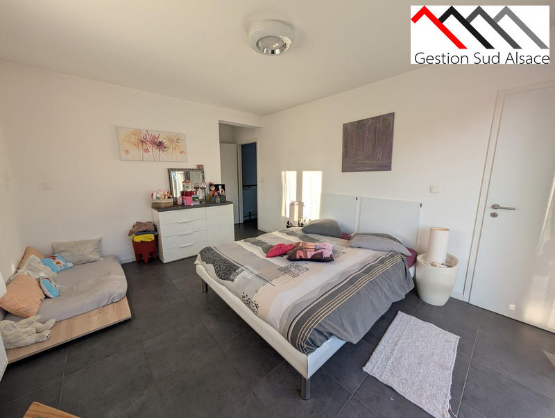 Maison - 138 m² - 6 pièces