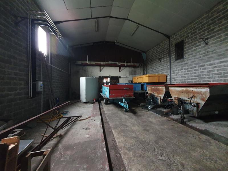 Local d'activité / Entrepôt - 1 600 m²