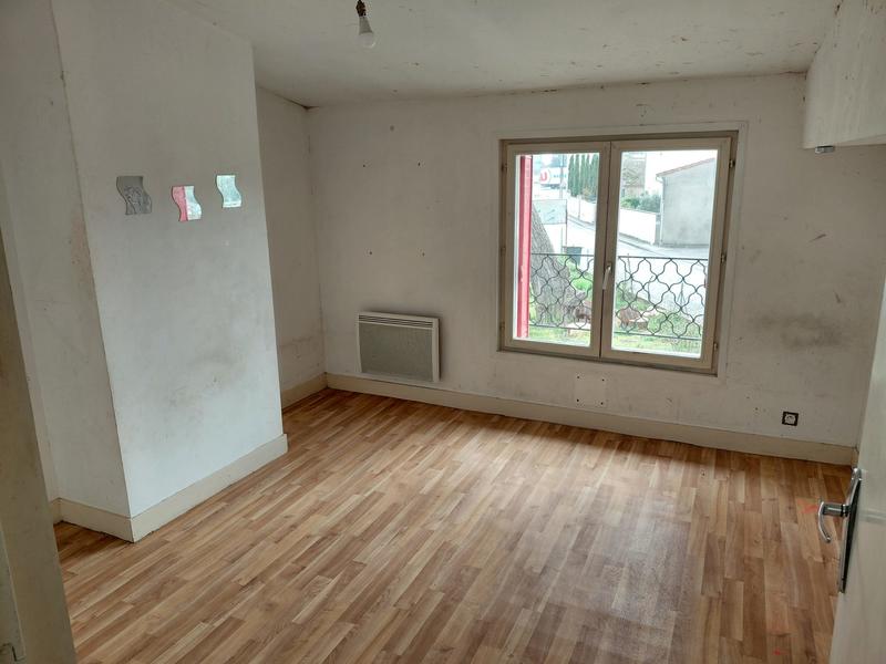 Maison - 99 m² - 5 pièces