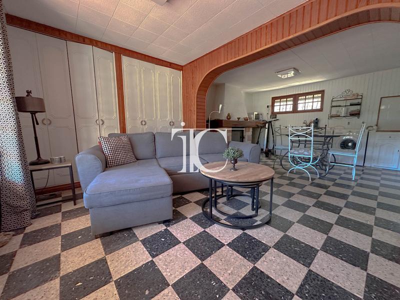 Maison - 183 m² - 6 pièces