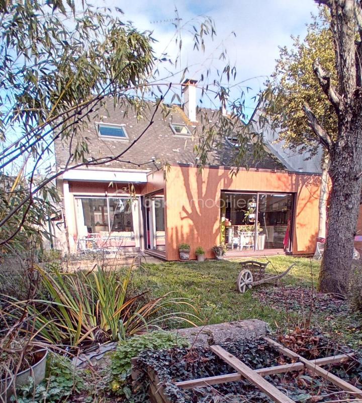 Maison - 125 m² - 7 pièces