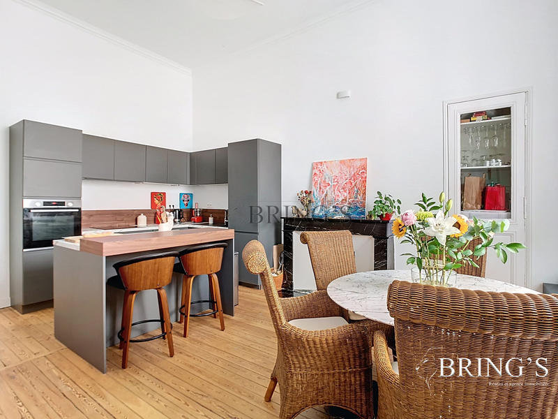 Appartement - 87 m² - 4 pièces