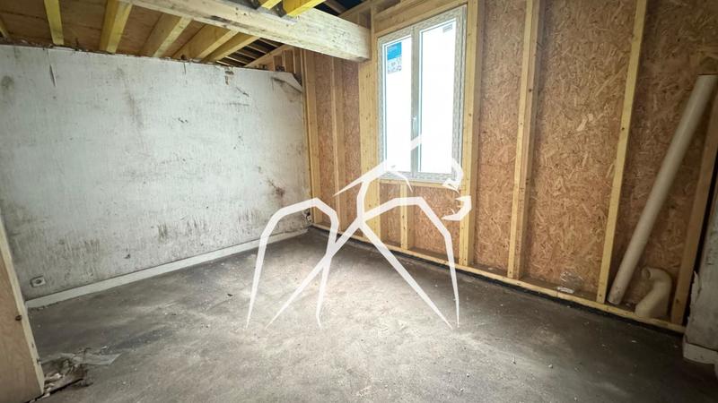 Immeuble - 160 m² - 6 pièces