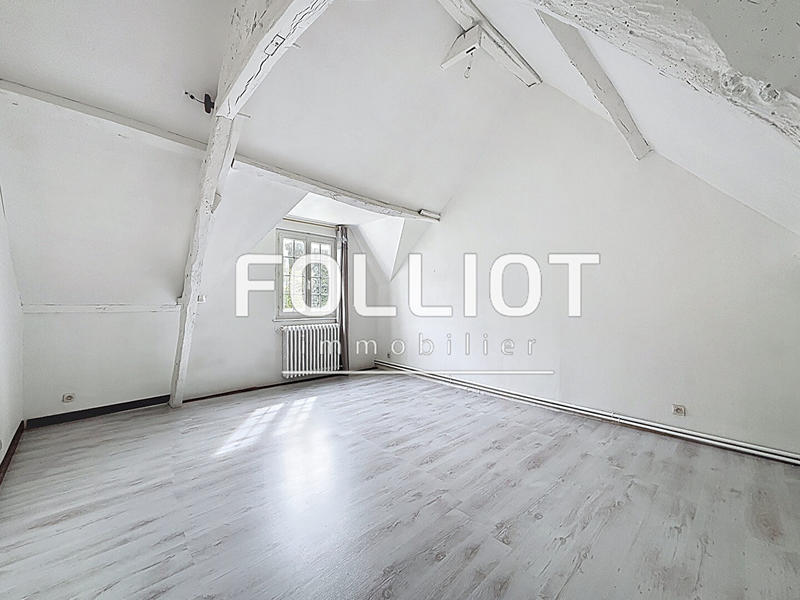 Maison - 201 m² - 7 pièces