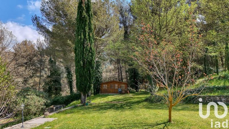 Maison - 290 m² - 6 pièces