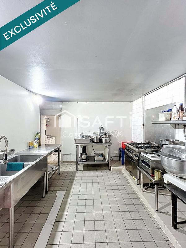 Local commercial - 198 m² - 4 pièces