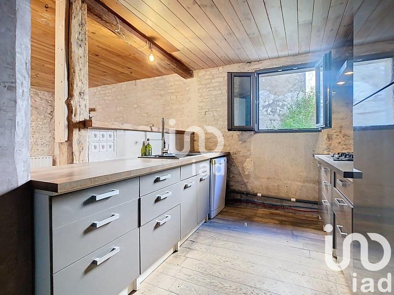 Maison - 210 m² - 7 pièces