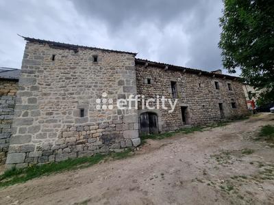 Maison - 200 m² - 4 pièces