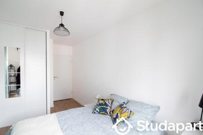 Chambre - 13 m² - 1 pièce