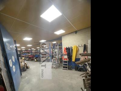 Entrepôt - 1 188 m²