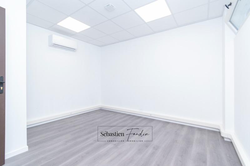 Bureau - 13 m² - 1 pièce