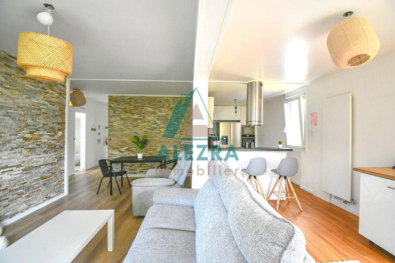 Appartement - 80 m² - 4 pièces