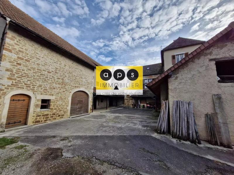 Propriété - 200 m² - 10 pièces