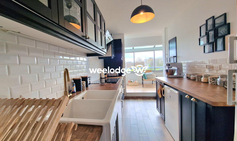 Appartement - 136 m² - 7 pièces