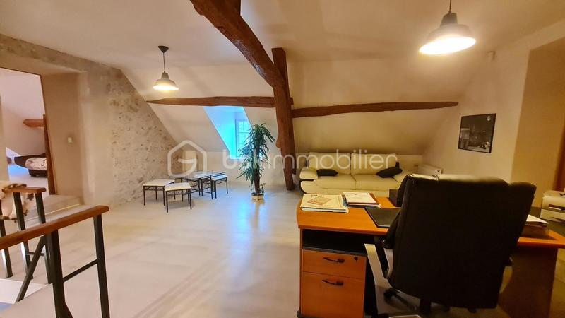 Maison - 245 m² - 6 pièces