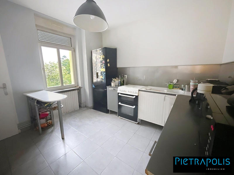 Appartement - 77 m² - 3 pièces