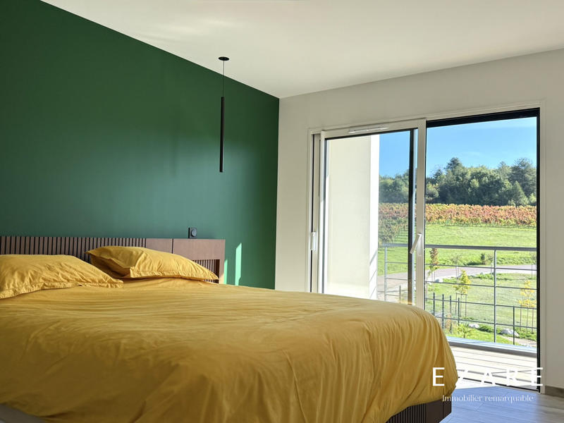 Maison - 302 m² - 7 pièces